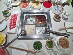 -海底捞火锅鲜切牛肉主题店(长寿路店)