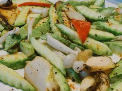 黑松露炒鲜鲍鱼-味钱塘·钱塘渔鲜·地道江浙菜(宋城店)