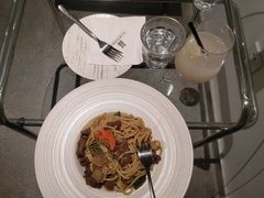 -洪小鹏生活美学馆(领SHOW天地店)
