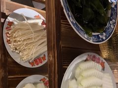 -旧街市鲜货老火锅(大光路店)