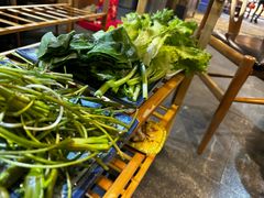 -有一锅·野生菌黑山羊腊排骨火锅(古城北门店)