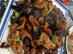 -八两八金·莱芜特色炒鸡(市南漳浦路店)