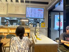 -弄堂咪道-饭香·面香·馄饨香(汇锦广场店)