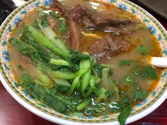 -金杨拉面王小吃面馆·牛三宝面·红烧牛肉粉