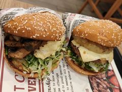 -The Habit Burger Grill 哈比特汉堡(世博店)