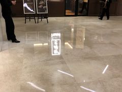 -醉辉皇上海之巅(上海中心大厦店)