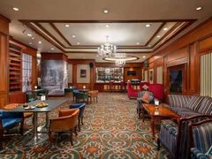 -深圳富苑皇冠假日套房酒店