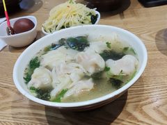 -三好食堂(煎饺·馄饨·肉饼米线·盛世广场店)