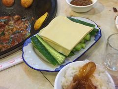 蘸酱菜-王老六铁锅炖鱼(圣亚海洋店)