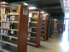 -上海市虹口区图书馆(曲阳分馆)