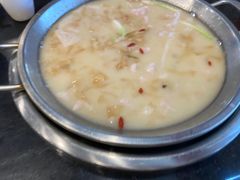 -老来福·非遗酸汤兔(凯旋路店)