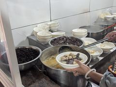 -文山荷鲜居(翠湖店)