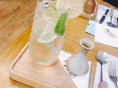 -麦甜创意轻食餐厅(西康路店)