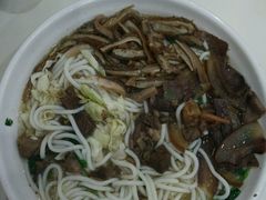 -花溪王记牛肉粉(四季花溪商场店)