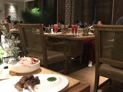-雍和会海鲜姿造自助(湖东路店)