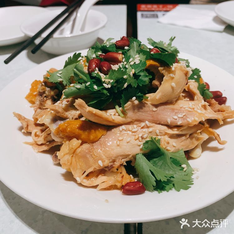 很好找，到得早的话也不排队