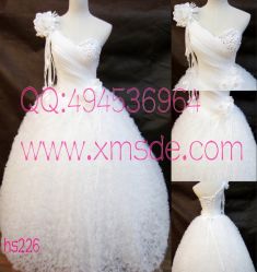 -厦门苏迪尔婚纱礼服批发零售/男装定制