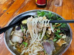 -靓姐南宁蒲庙生榨米粉(晓港湾店)