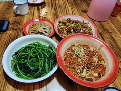 -老三样·美食研究中心(世贸路店)