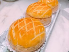 酥皮水牛奶菠萝包-陶陶居酒家(海岸城店)