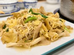 榆黄蘑炒鸡蛋-朴小妹人参鸡汤火锅(长白山万达店)