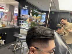 -侨治发型