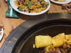 -咱屯子铁锅炖直营店(保利店)
