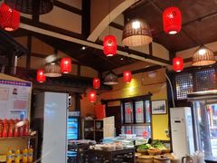 -富正毅三下锅·湘西韵味(天门山索道店)