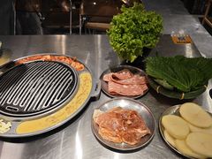 -猪掌柜韩国烤肉(六折店)