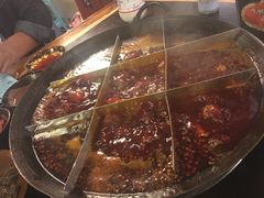 -岗上渣渣老火锅(两路口店)