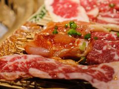 -山川小町·极番烧肉(新地假日广场店)