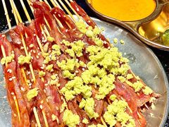 -何妹湿辣牛肉·粤式烧烤砂煲(桂雅路店)