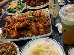 -三妹小龙虾·黄油蟹(华侨城总店)