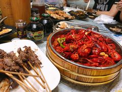 特色小龙虾-云晓光头烧烤吧(新大陆广场店)