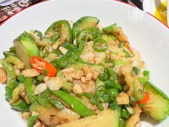 -山涧肴·湘味家肴(松岗满纷天地店)