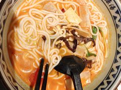 -蒙自源米线(明丰广场店)
