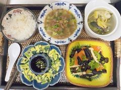 -爱的果实月嫂育婴师(世纪东方店)