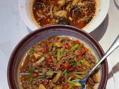 -渝是乎酸菜鱼·川渝小炒(新世界百货望京店)