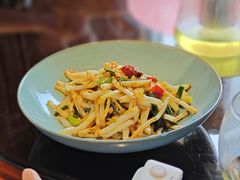 雪菜芦苇根-魏铭鱼头捞饭(晋阳路店)