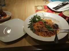 -必胜客(WOW中心城店)