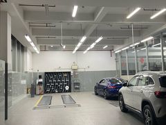 -上海星瀚奔驰4S店(红柳路店)