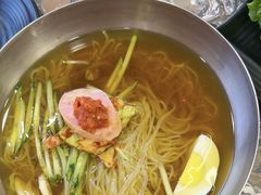 -啊美丽炭火烤肉(滑翔一店)