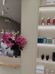 -Mentor Hair Salon