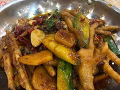 干锅姜辣凤爪-江城燕子大排档(江汉路步行街店)