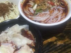 肥肠米线-龙抄手(文殊坊店)