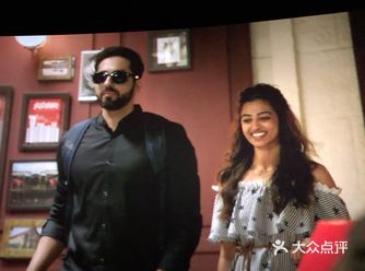 带上男朋友女朋友一起看吧,关键时刻抱住身边人