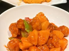 菠萝咕噜鸡球-勺园中餐厅