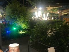 -茅草房·河畔园林火锅