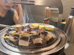 -围炉肉舍丹东海鲜烤肉·烤活鳗(步行街店)