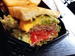 -The Habit Burger Grill 哈比特汉堡(爱琴海店)